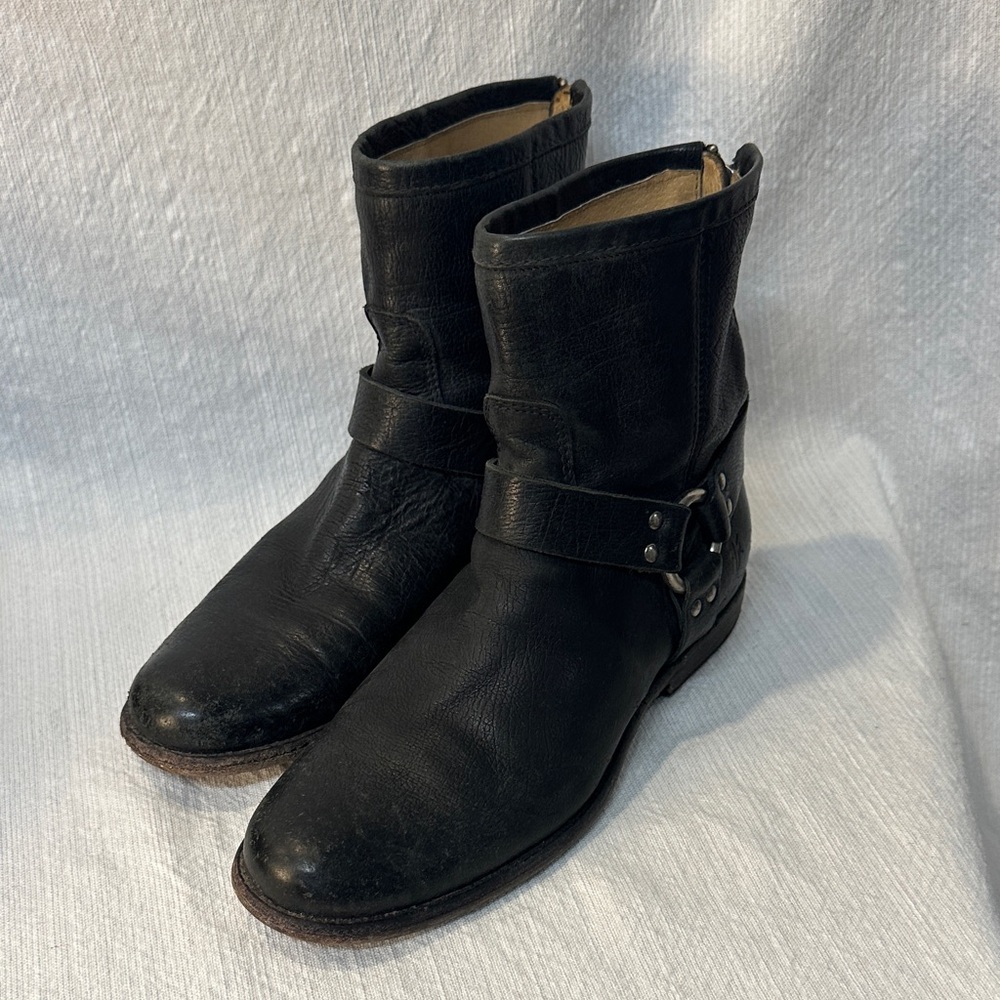 Frye Phillip Moto Harness Boots | 9.5 | Black